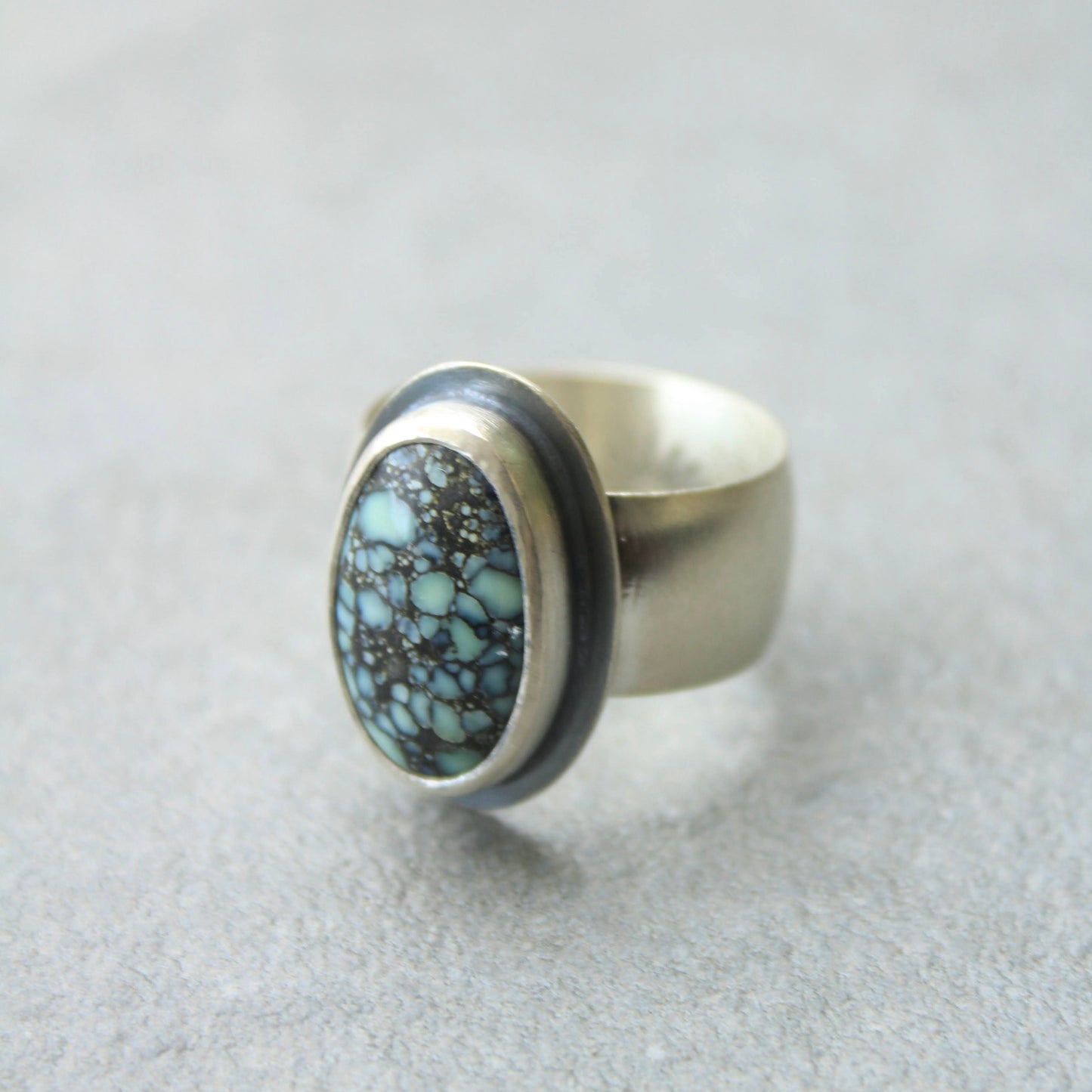 wide band ring