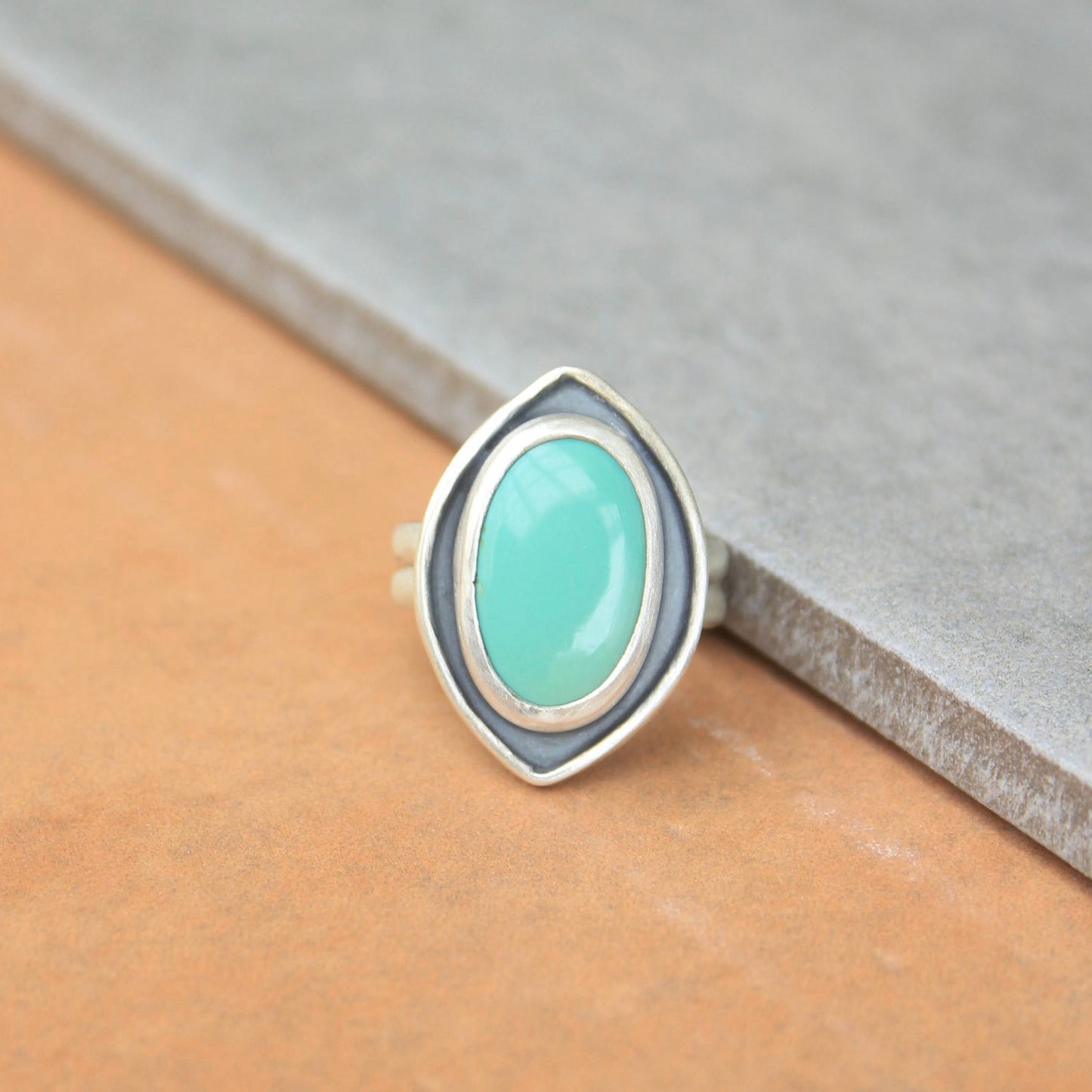 eye ring